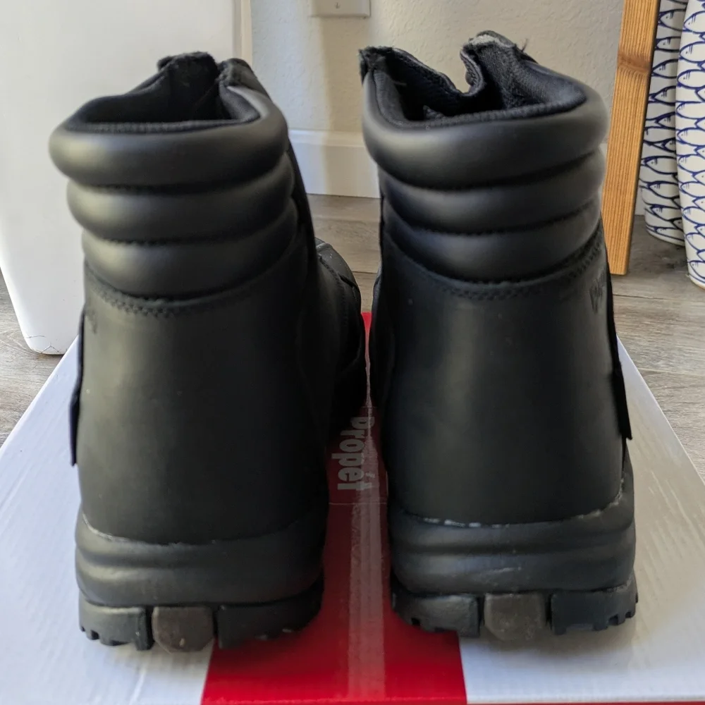 NWT Propet Black Men's Blizzard Mid Zip Boots